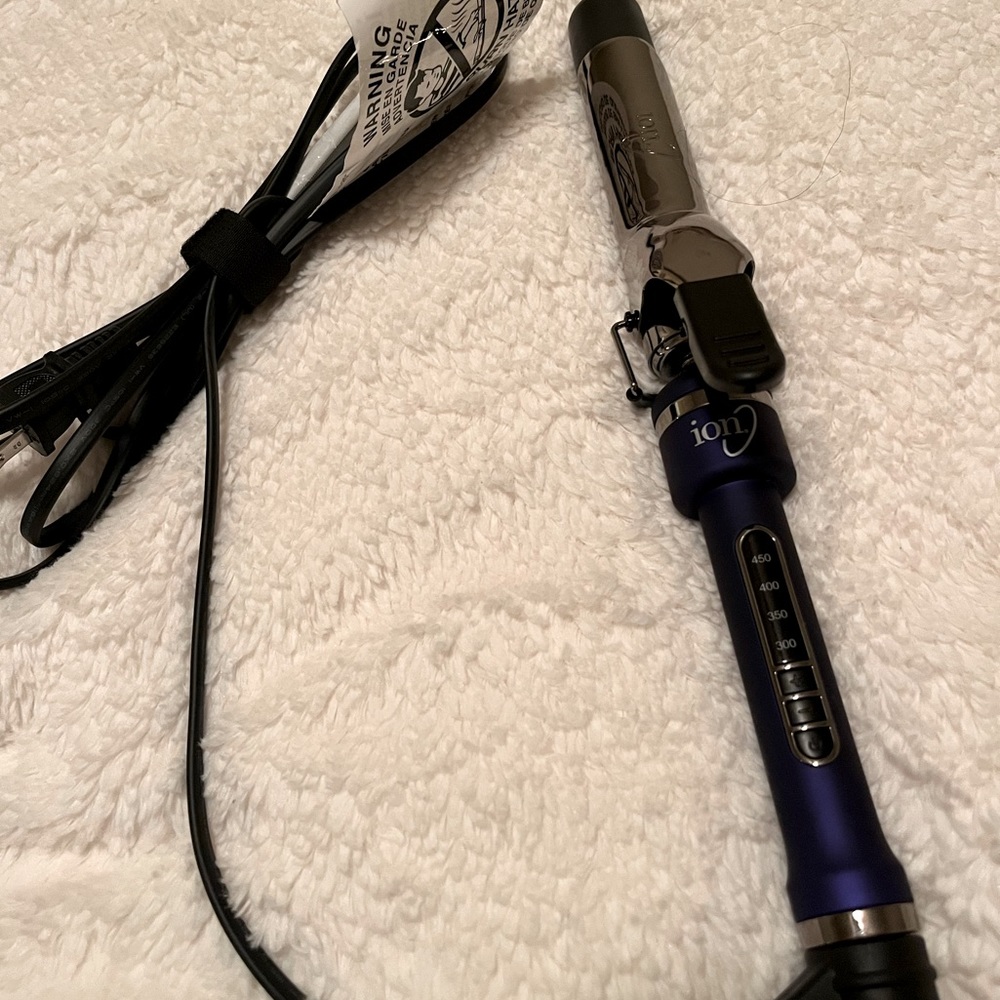 Titanium Ion curling iron